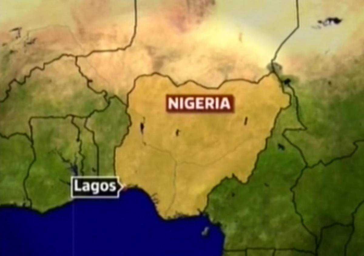 Aereo precipita in Nigeria  Almeno 163 le vittime  Il velivolo non era idoneo