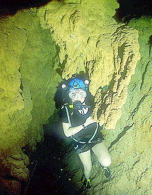 Immersione terapeutica in grotta e charme in una villa ottocentesca circondata dal verde