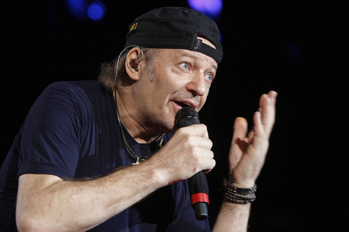 Vasco Rossi: no al maxi concerto pro terremotati