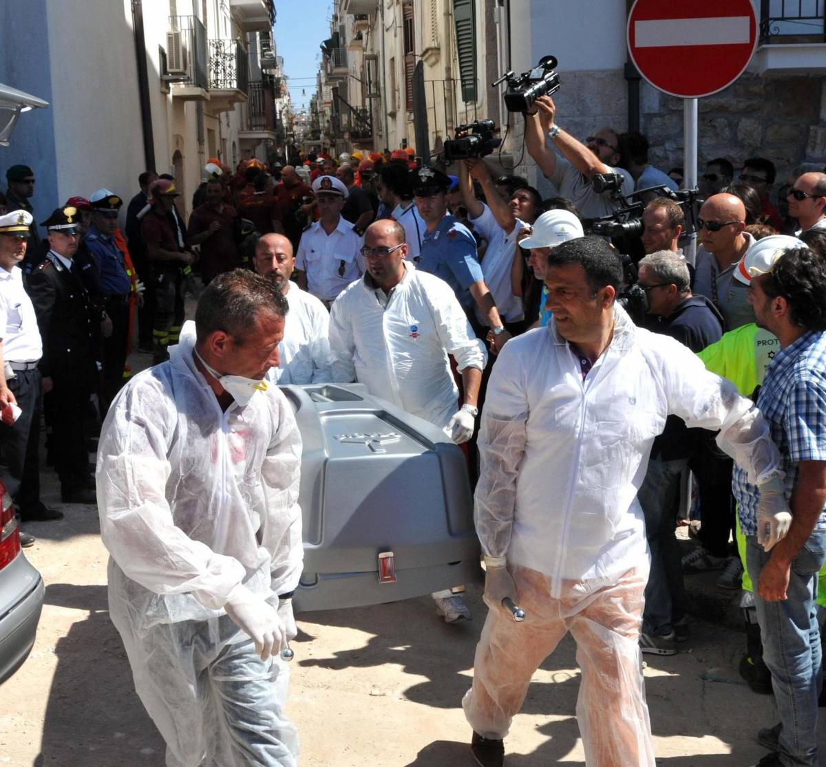 Famiglia sterminata da una bombola di gas