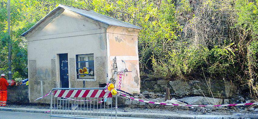 Quezzi dice addio all’ex casetta del Dazio: se ne va un pezzo di storia della Valbisagno