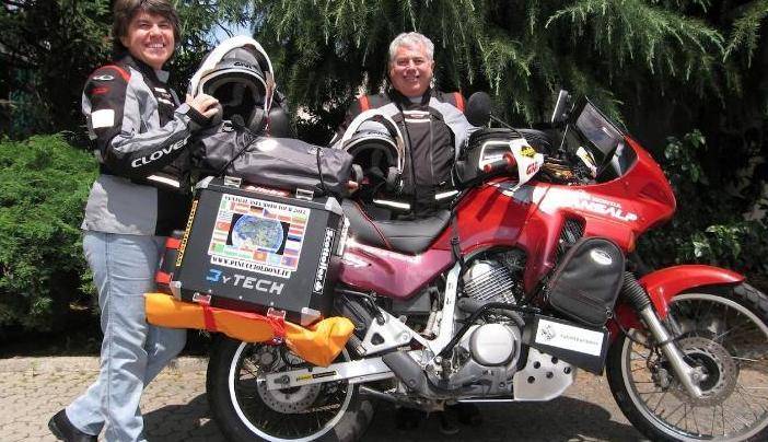 Da Baggio all’India e alla Mongolia su un vecchia Honda del 1999