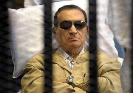 "Mubarak è clinicamente morto" E' giallo sulle condizioni dell'ex raìs