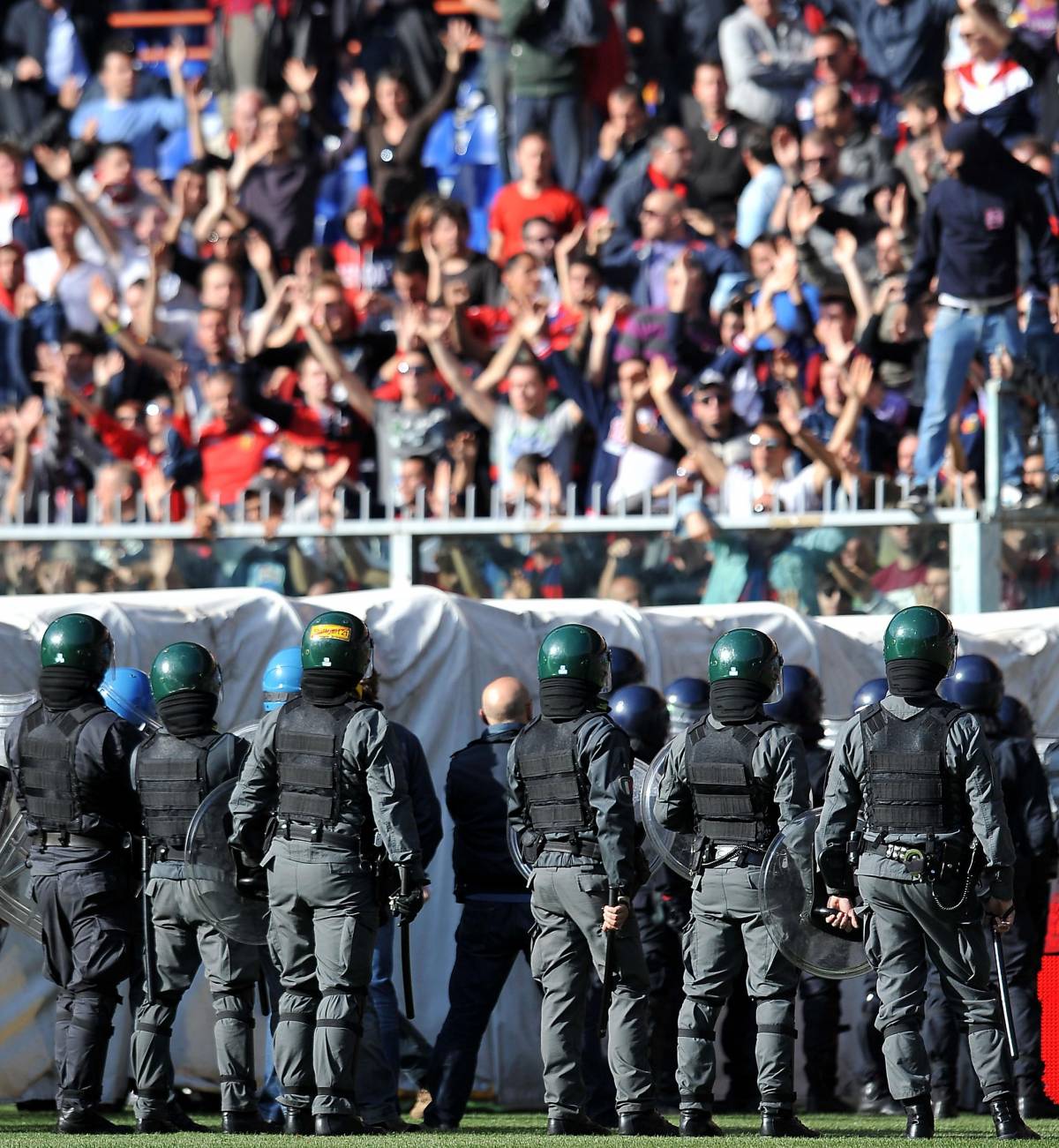 La Procura: «Genoa ostaggio dei violenti»