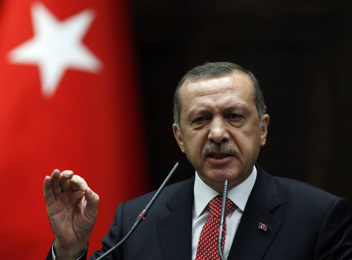 Turchia, Erdogan batte i pugni: "La pazienza ha un limite"