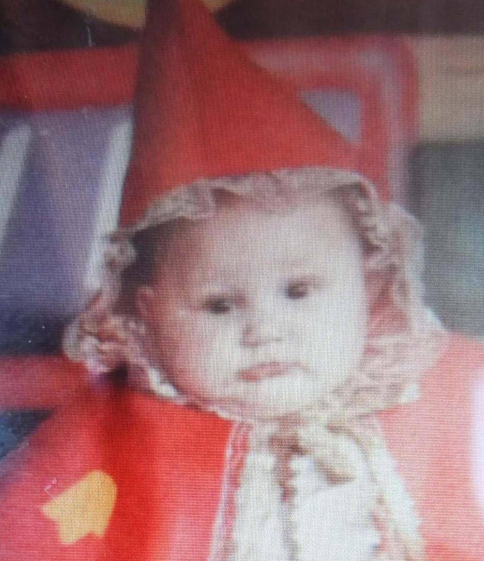 Spara un colpo per errore e uccide il figlio di tre anni