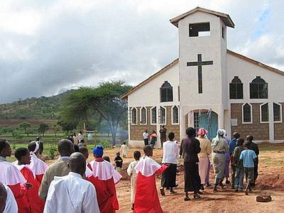 Sangue in Kenya, bombe in due chiese cattoliche: dieci morti e cinquanta feriti