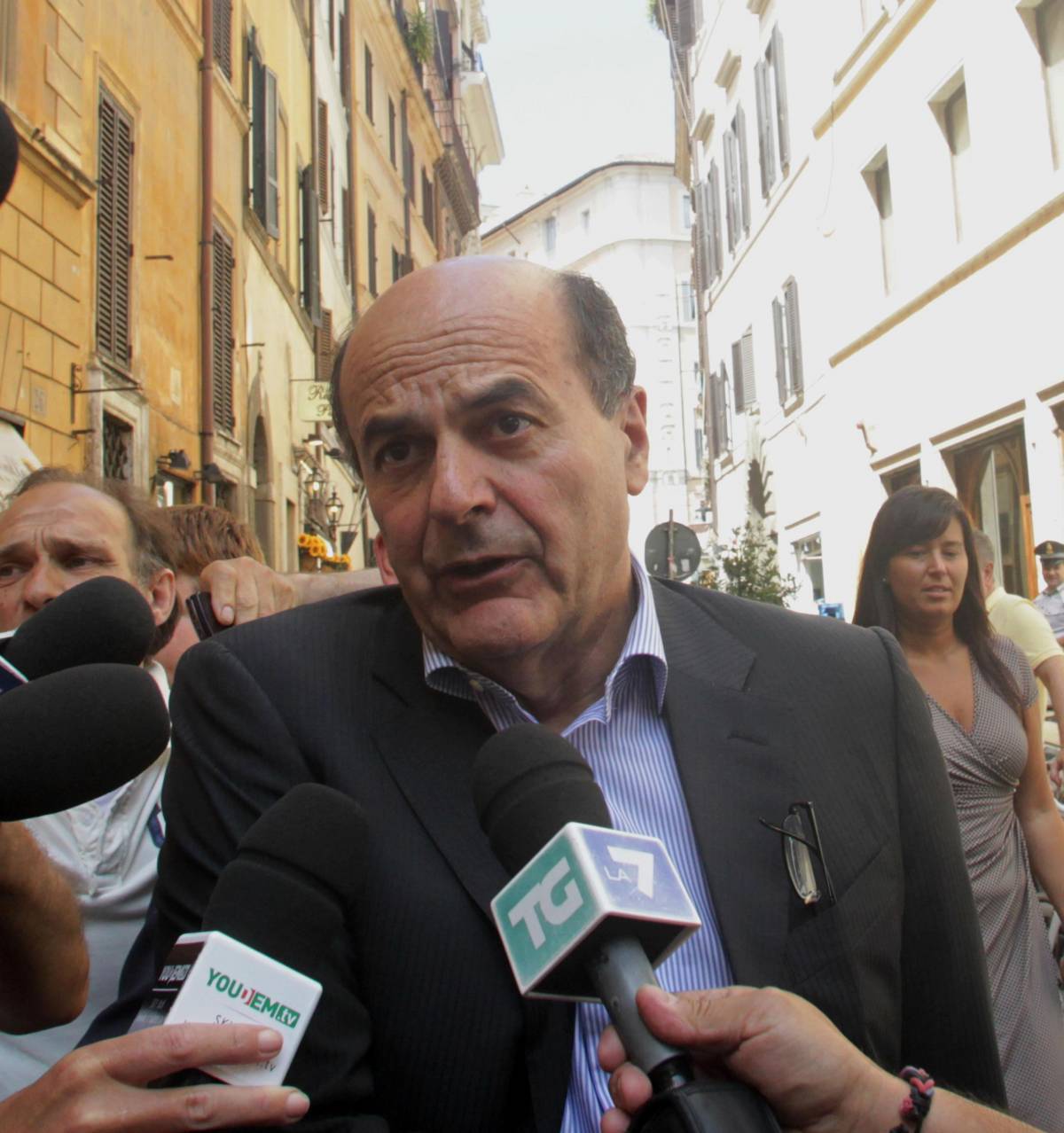 Bersani mette le mani avanti "Monti è una risorsa...  ma non lo arruolo nel Pd"