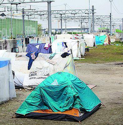 Soldi per la casa? Protestano persino i rom