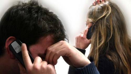Tormenta l'ex fidanzata con più di mille tra telefonate e sms: condannato