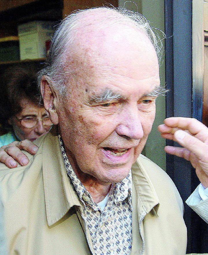 Priebke, a 99 anni resta prigioniero dell'ipocrisia di guerra