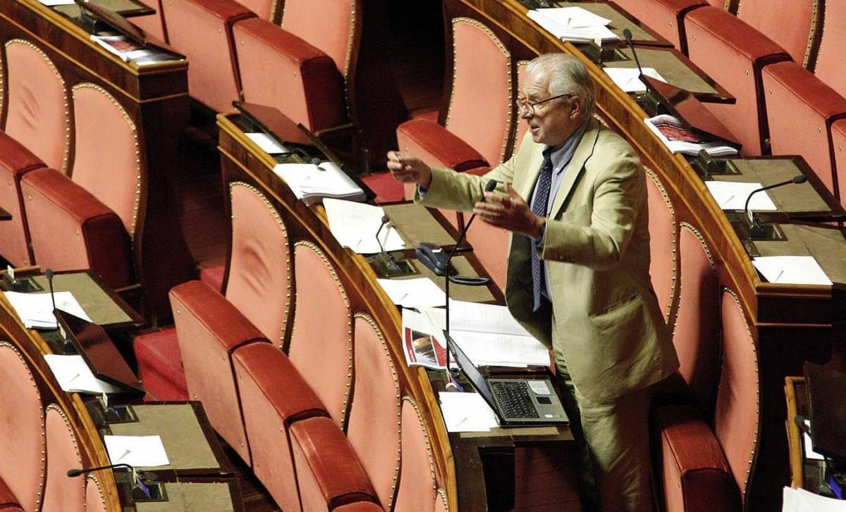 Semipresidenzialismo, sì al Senato Il voto Pdl-Lega manda in tilt il Pd