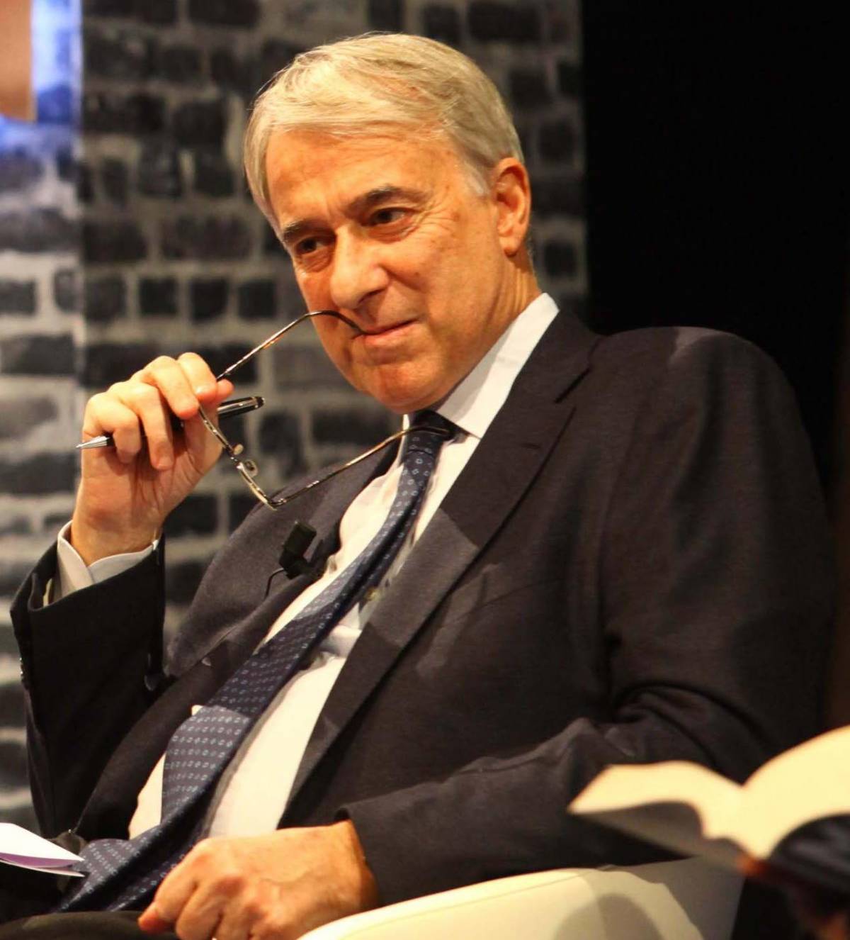 Pisapia: «Niente matrimoni gay» Così i cattolici del Pd hanno vinto