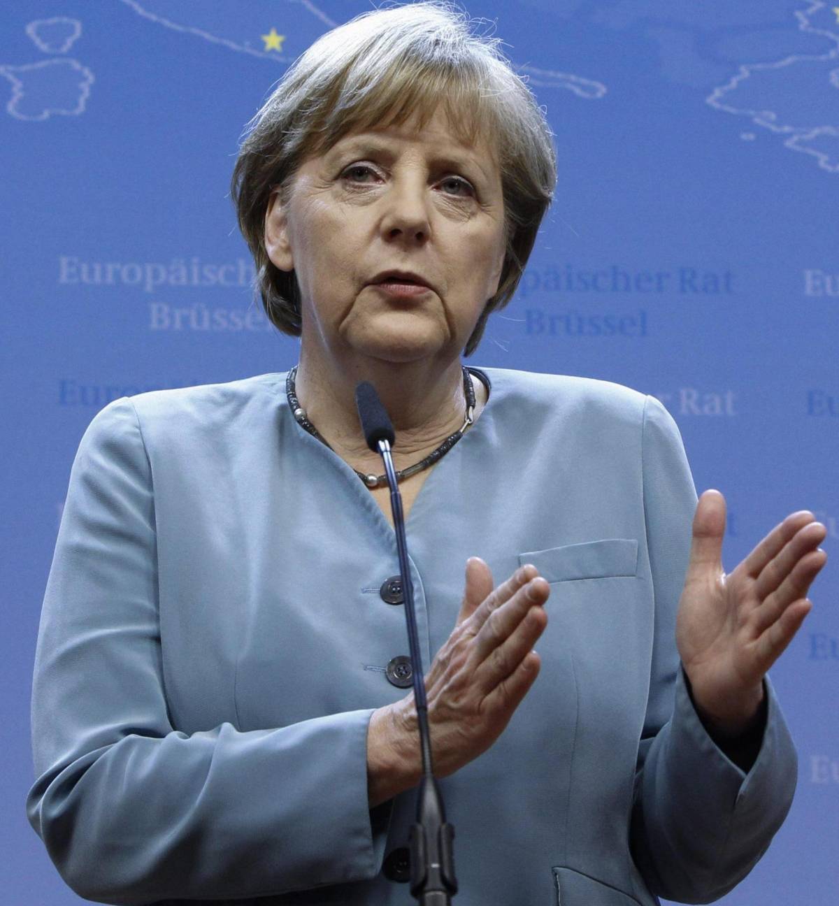 Merkel: no ad acquisto bond