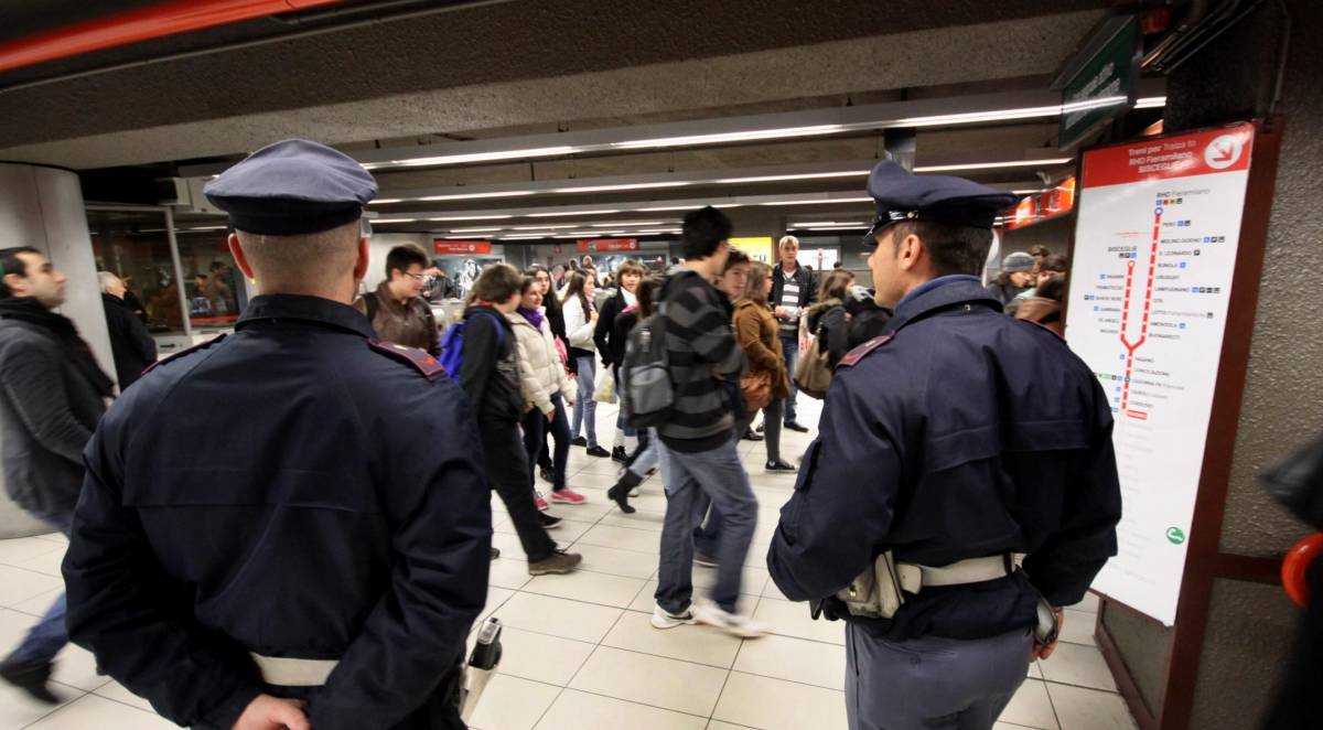 Giovane, seriale (e straniero): identikit del maniaco in metrò