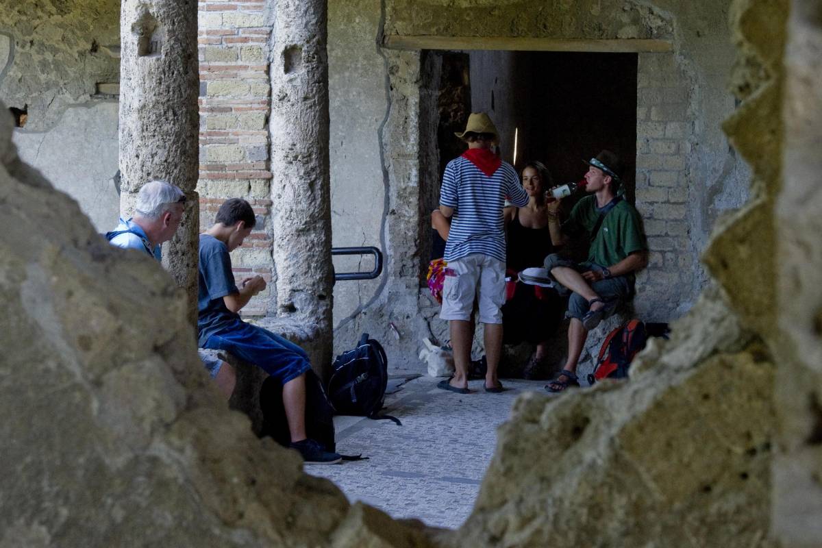 Pompei muore e Bondi non c'entra