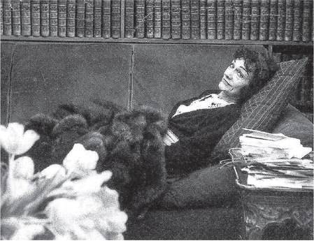 Coco Chanel, pseudonimo di Gabrielle Bonheur Chanel