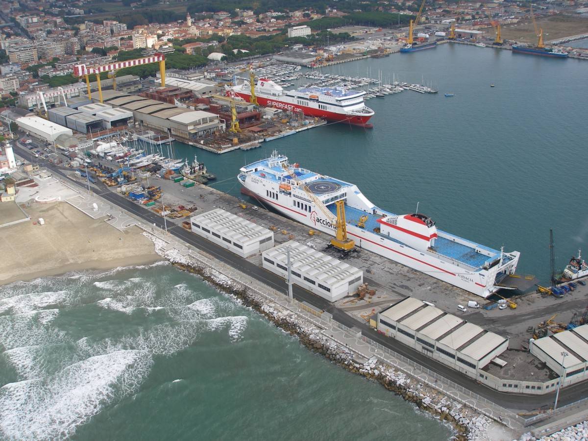 I Nuovi Cantieri Apuania a Marina di Carrara