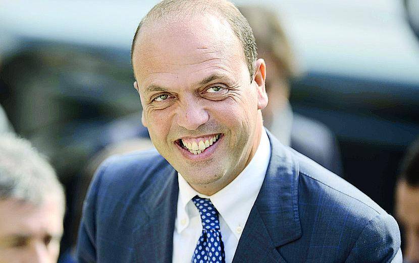 Alfano punta alla Sicilia per convincere il Cav a non rottamare il Pdl