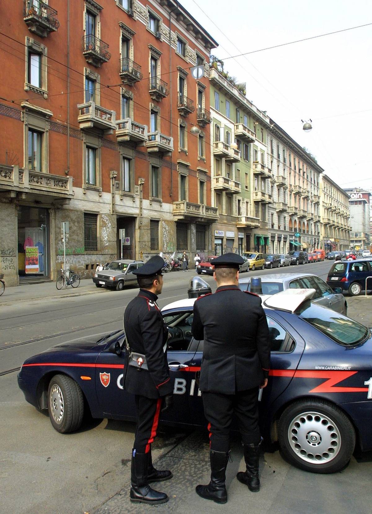 Sfrattato, va in Comune e minaccia di darsi fuoco