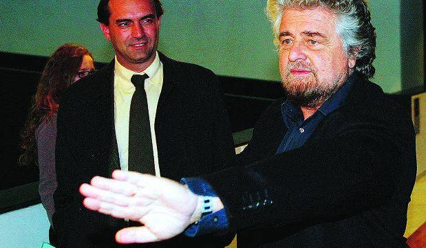 De Magistris spara sui suoi «Grillo non sarà mai premier Idv? È pieno di mele marce»