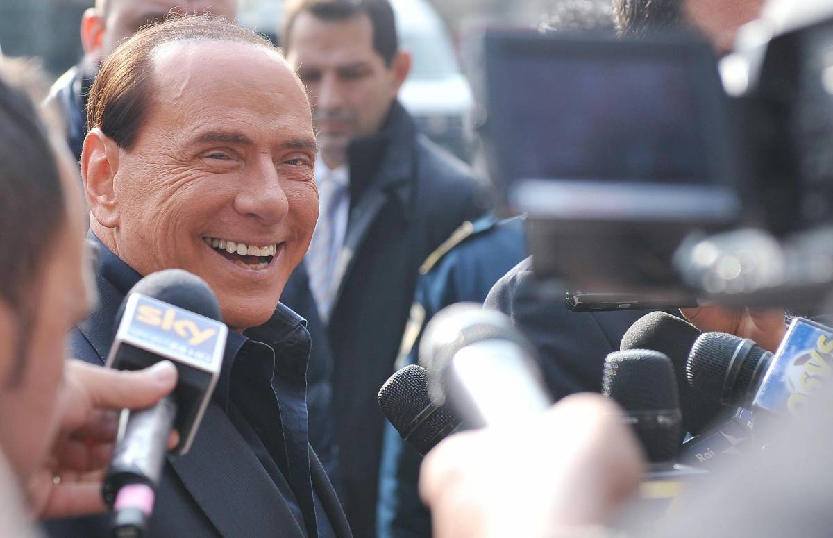 Berlusconi all'attacco di governo e partiti