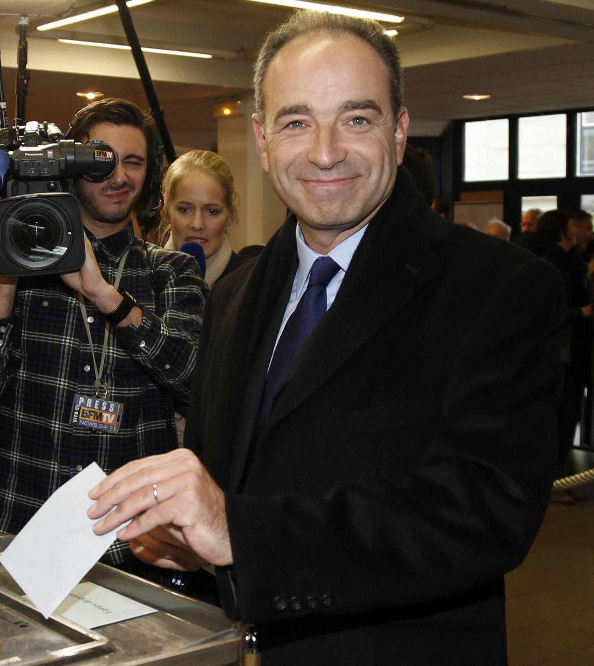 La Francia cerca l'erede di Sarkò L'ombra dei brogli sull'elezione JEAN-FRANCOIS COPÉ
