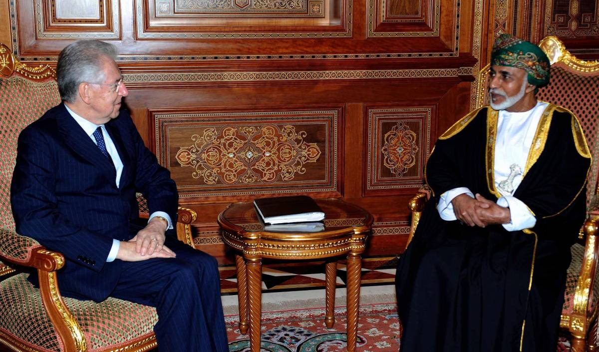 Il premier Mario Monti e il sultano dell'Oman Qaboos Bin Said