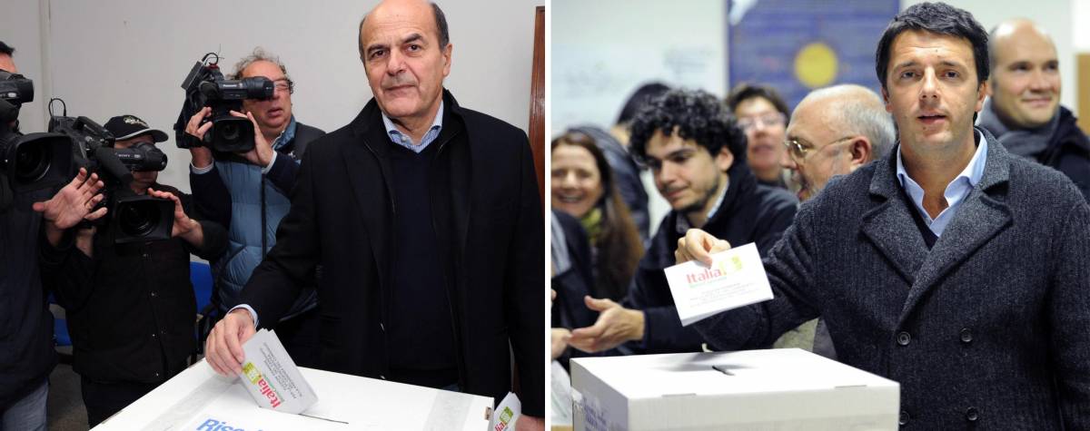 Pier Luigi Bersani e Matteo Renzi durante il voto alle primarie del centrosinistra