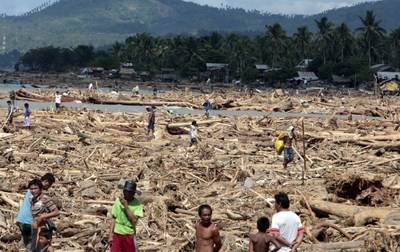 Il tifone Bopha devasta le Filippine