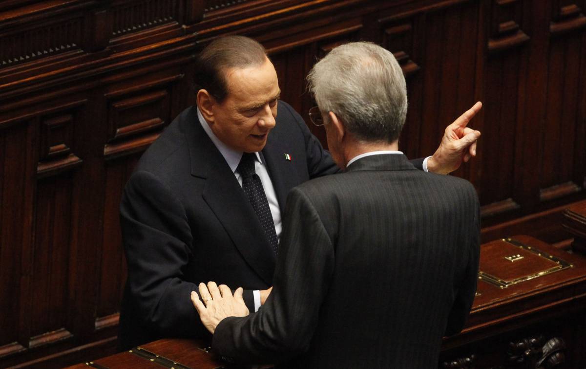 Silvio Berlusconi e Mario Monti a Montecitorio