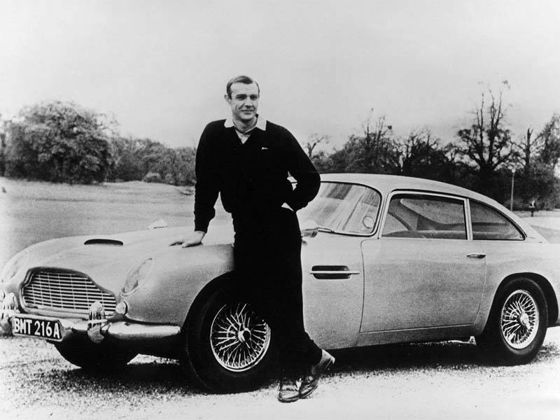 Se l'Aston Martin è italiana... 007 lo farà Raoul Bova?