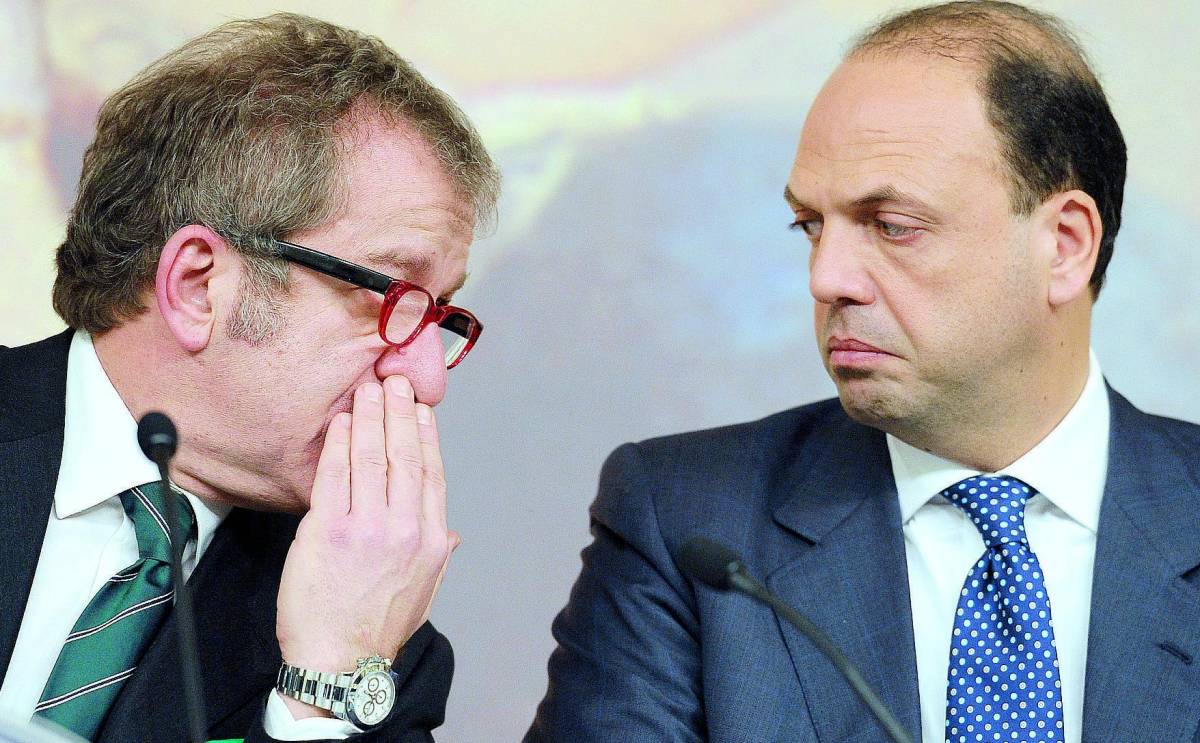 Maroni: "M'interessa soltanto la Lombardia" Alfano spera nell'accordo