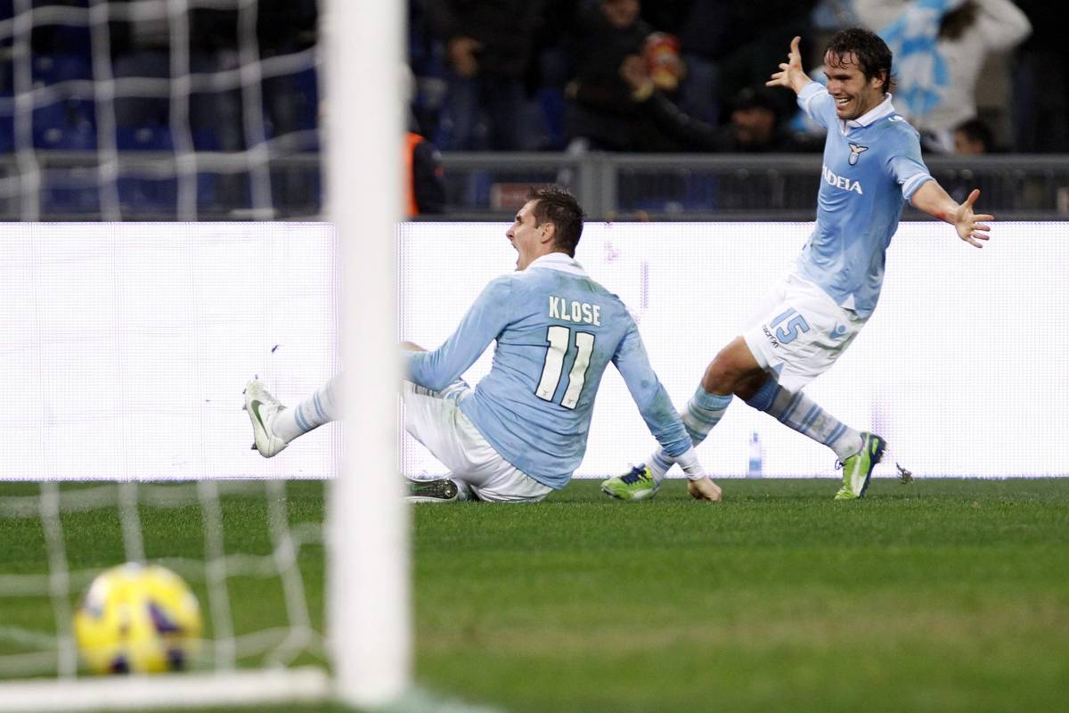 Stramaledizione Inter Klose e i pali la fermano