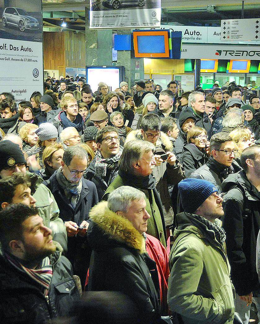 Treni, non c'è limite al peggio Lo sciopero blocca i trasporti