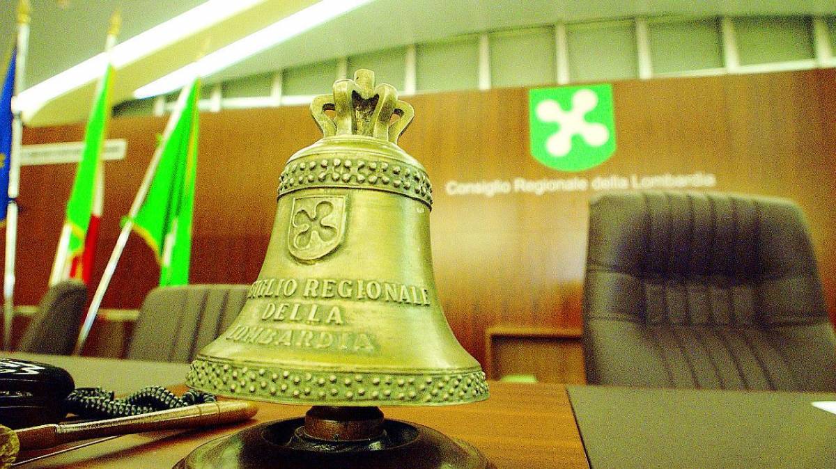 Regione, corsa a inventare nuovi gruppi