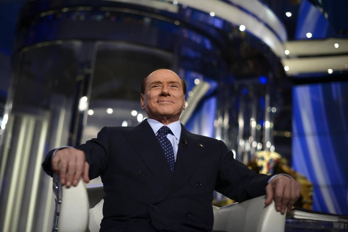 Berlusconi sfida Bersani e Monti