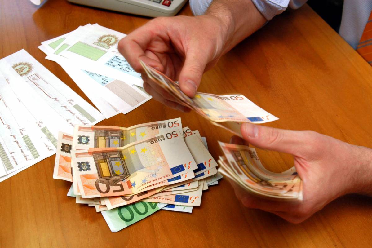 Ecco tutti i nuovi aumenti del 2013: ogni famiglia spenderà 1500 euro in più 