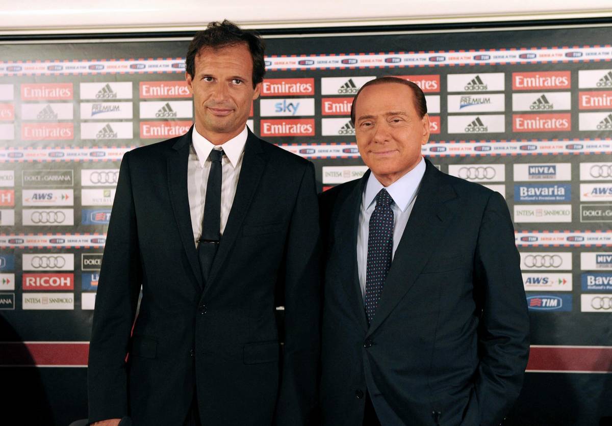 Il presidente del Milan, Silvio Berlusconi, con l'allenatore Massimiliano Allegri