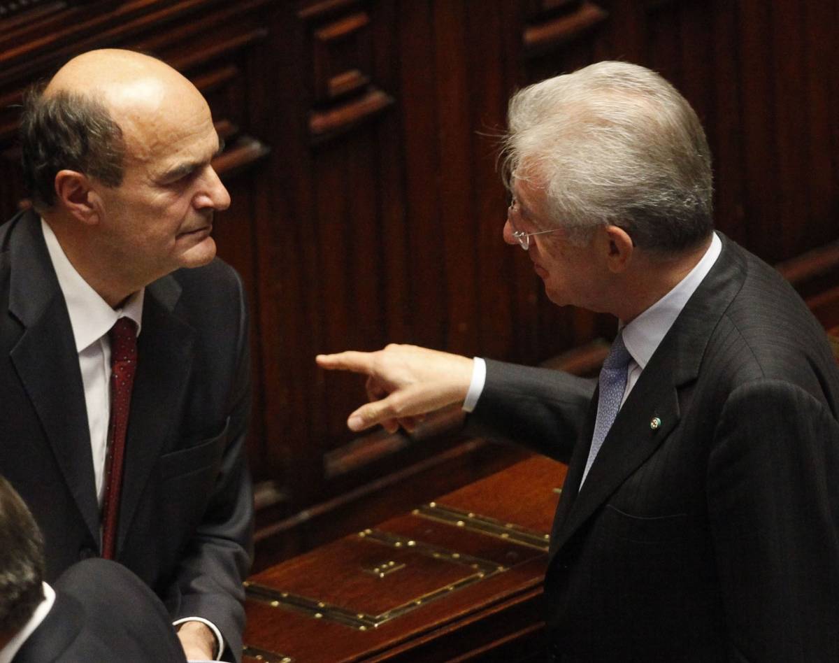 Il segretario del Pd Pierluigi Bersani e il presidente del Consiglio Mario Monti 