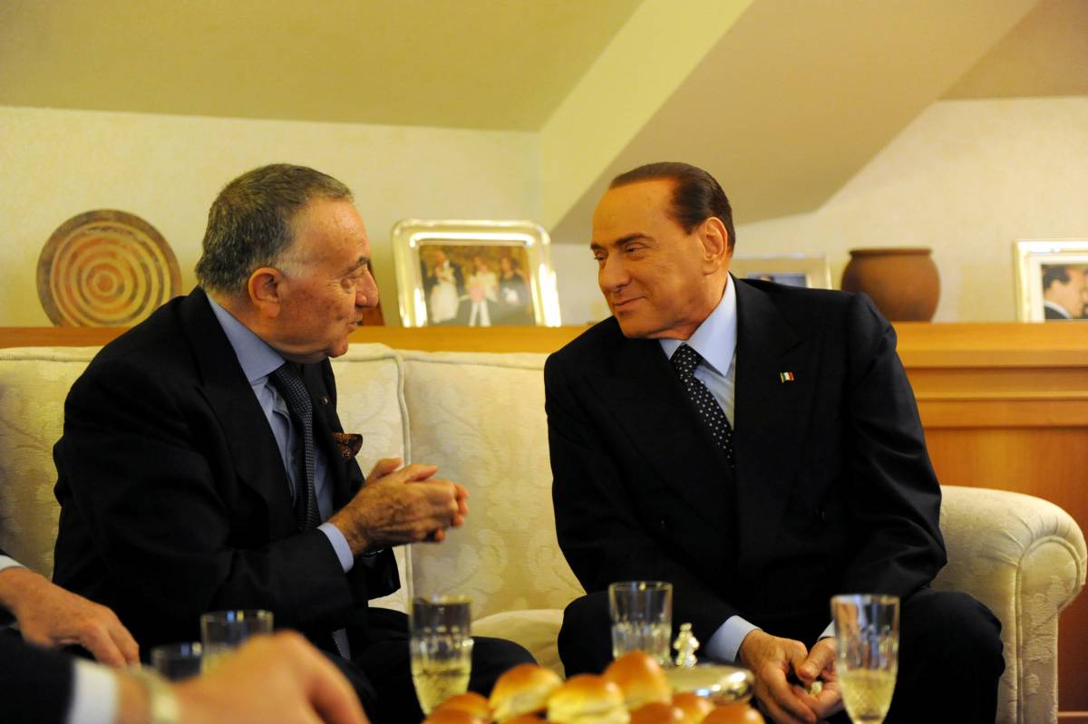 Silvio Berlusconi con il presidente di Adnkronos Giuseppe Marra