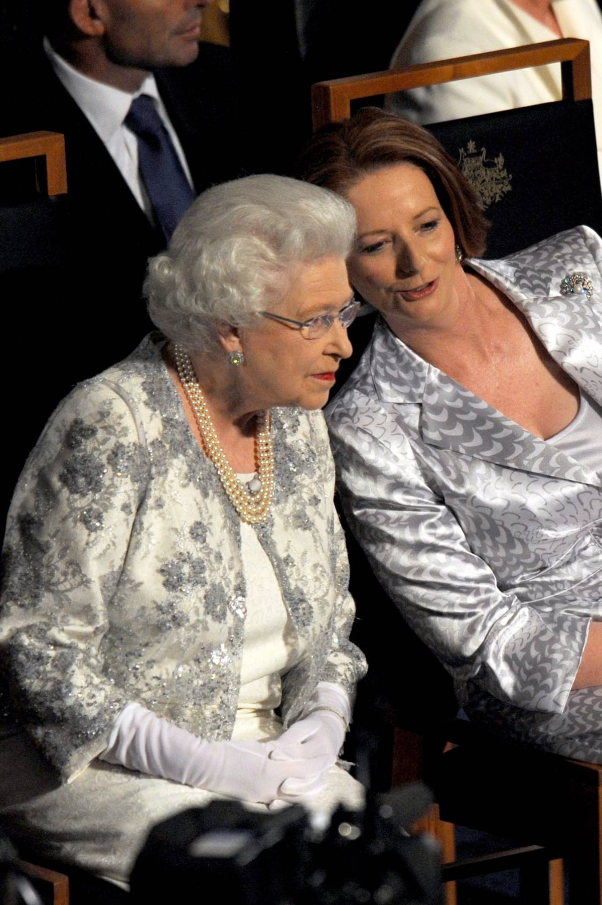 La regina Elisabetta II con la premier Julia Gillard