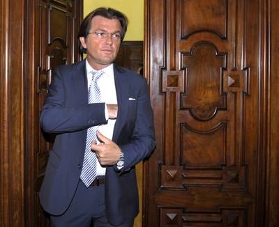 L'ex sindaco di Parma Vignali agli arresti domiciliari