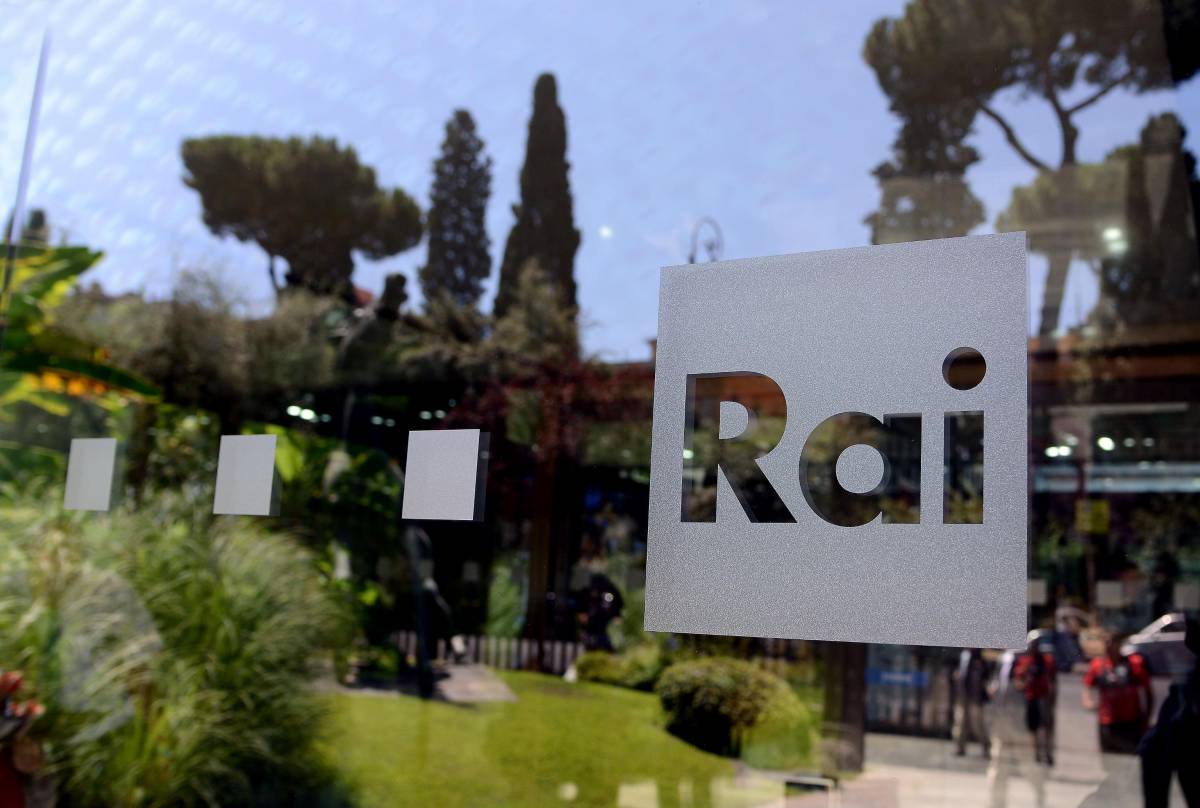 Riforma Rai, i dipendenti: "Partiti e lobby tengono in ostaggio la tv di Stato. E Renzi lo sa"
