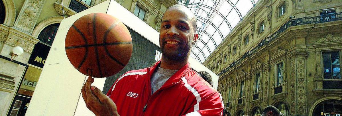 Da Harlem a Milano: con i Globetrotter il basket è solidarietà