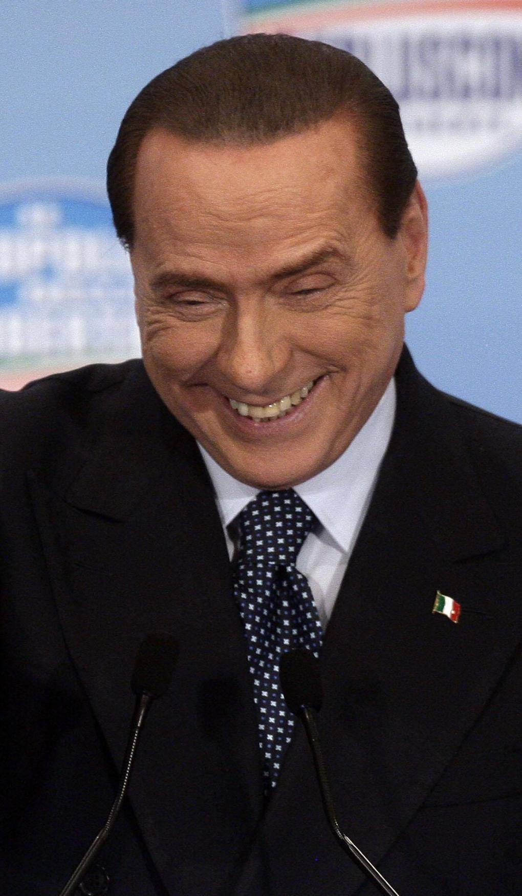 Berlusconi si coccola Supermario  «Mi sembra proprio un bravo ragazzo»Torna sul caso «mela marcia»