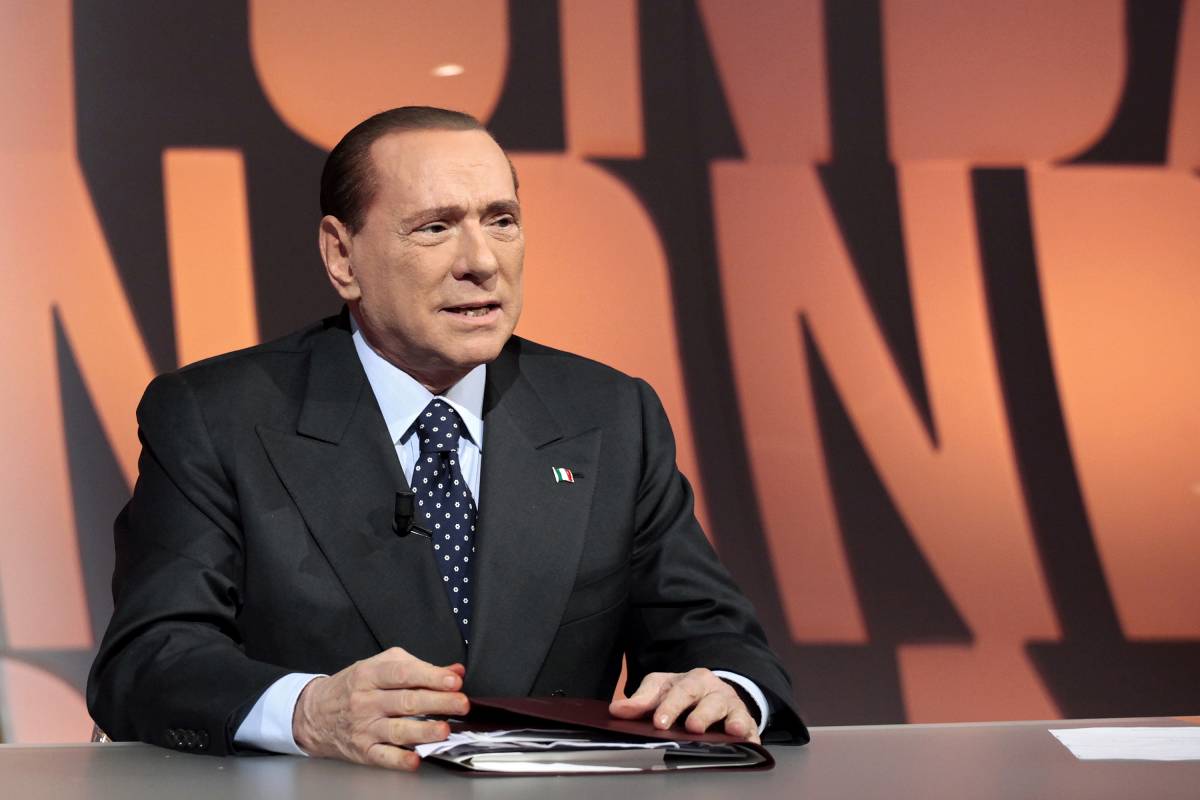 Silvio Berlusconi ospite della trasmissione "In Onda"