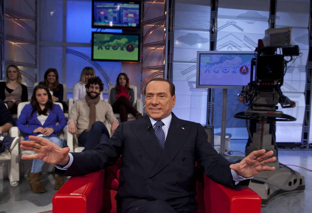 Berlusconi: "Monti non capisce nulla di economia"