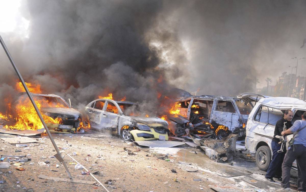 Siria, almeno 50 morti a causa di un'autobomba esplosa a Damasco