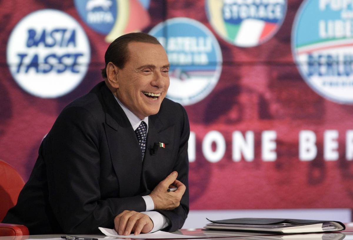 Berlusconi chiude col botto: "Alziamo le pensioni minime"